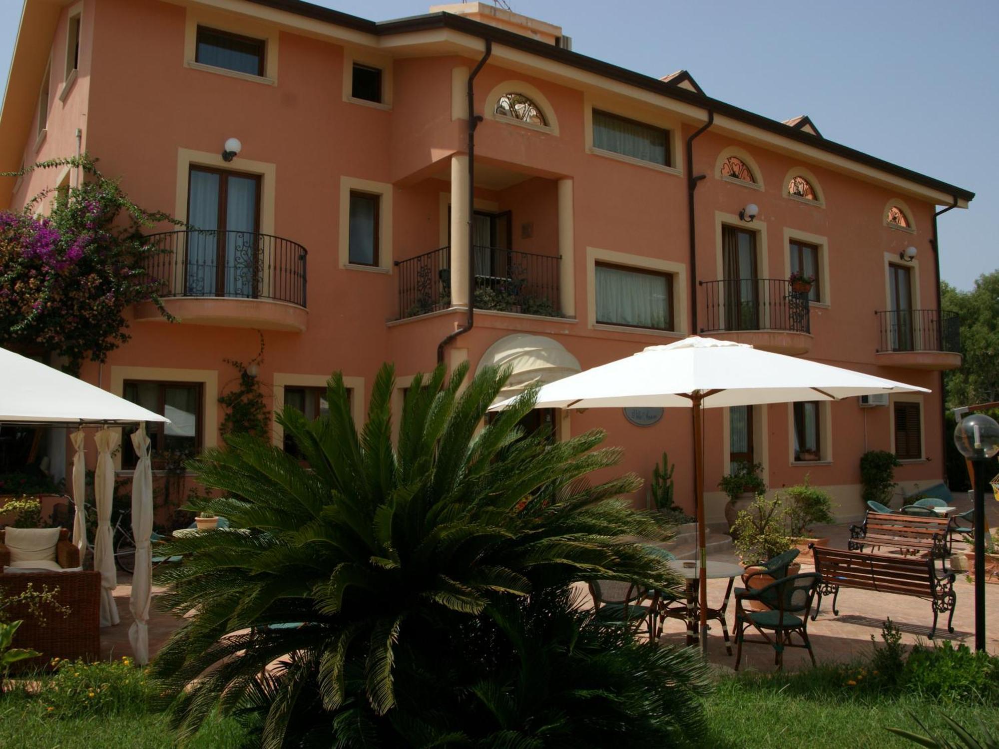 Villa Aurora Le Castella  Exterior foto